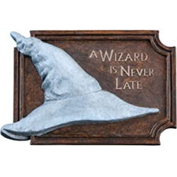 A Wizard is Never Late Magnet | Wētā Workshop 861801330